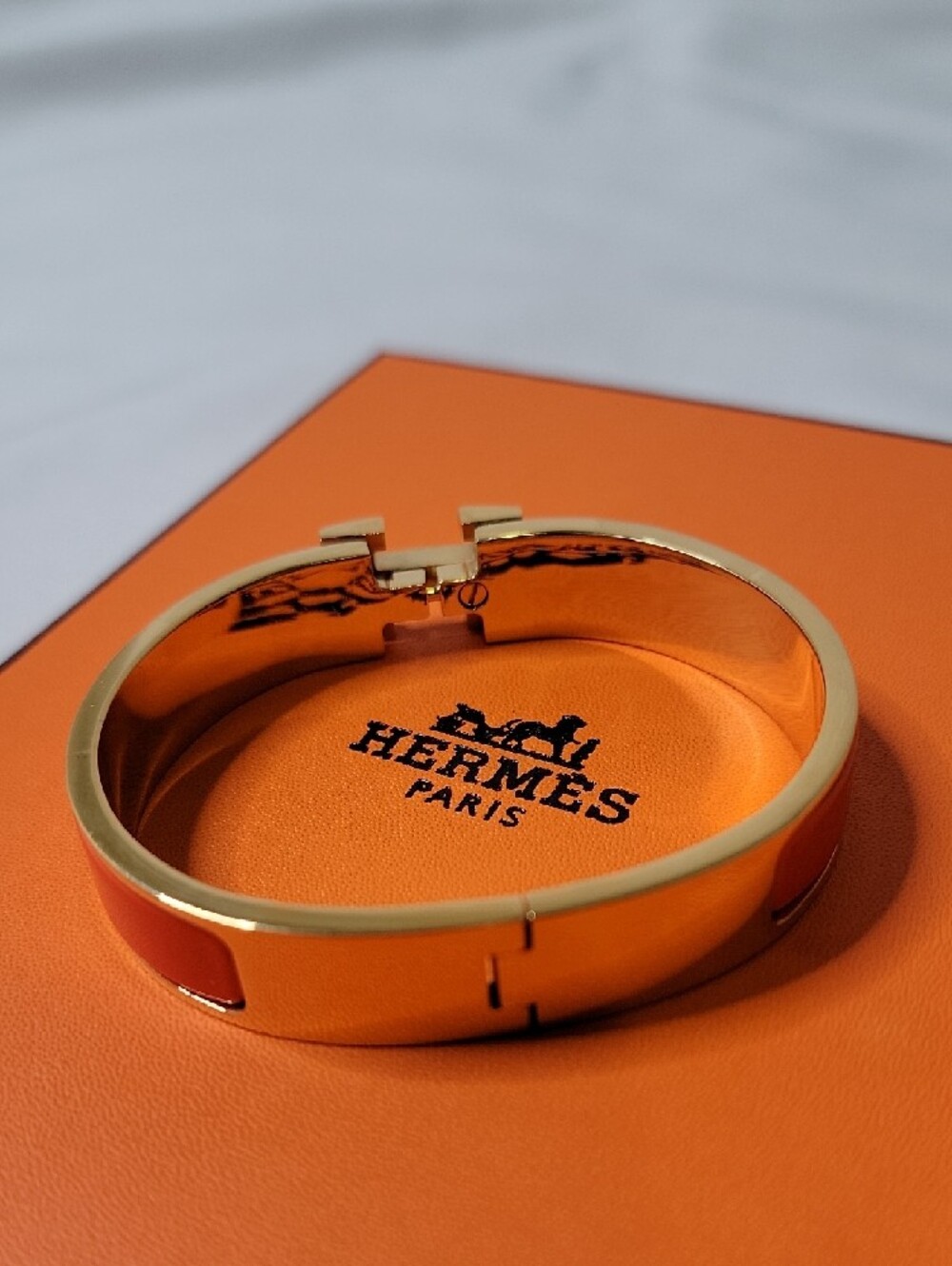 Hermes Orange Enamel H Clic Clac Gold Bracelet - Picture 4 of 4